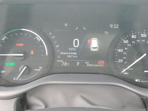 Certified 2025 Toyota Sienna XLE w/ XLE Plus Package AWD/4WD image 21