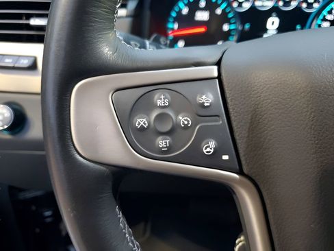 Used 2020 GMC Yukon XL Denali w/ Denali Premium Package image 36