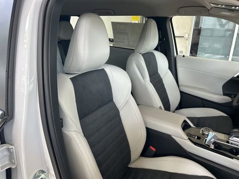 New 2026 Mitsubishi Outlander SE image 20