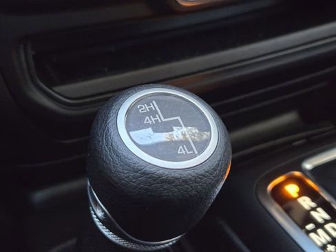 Certified 2022 Jeep Gladiator Sport image 21