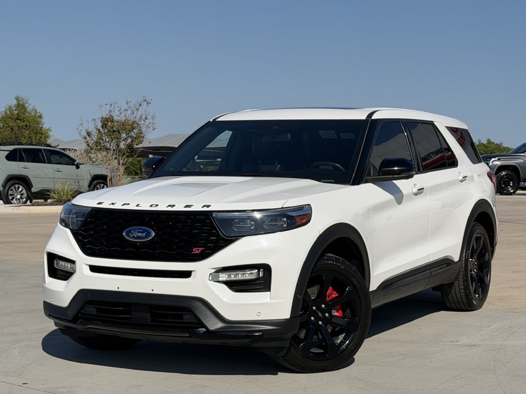 Used 2021 Ford Explorer ST w/ Equipment Group 401A AWD/4WD image 2