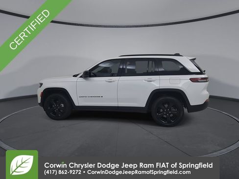 Used 2024 Jeep Grand Cherokee Limited w/ Luxury Tech Group II AWD/4WD image 8