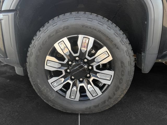 Used 2024 GMC Sierra 2500 Denali w/ Denali Reserve Package AWD/4WD image 9