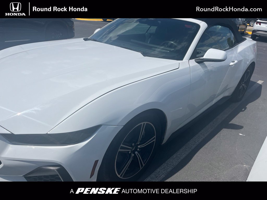 Used 2025 Ford Mustang Premium RWD image 1