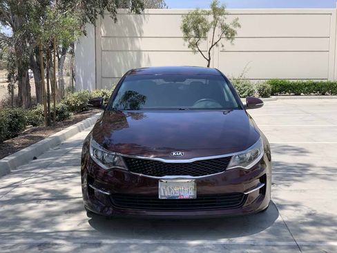 Used 2018 Kia Optima LX w/ 17" Alloy Wheels Package image 31