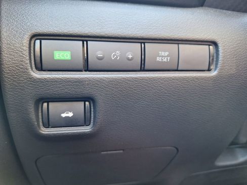 Certified 2025 Nissan Sentra SV w/ All-Weather Package image 12