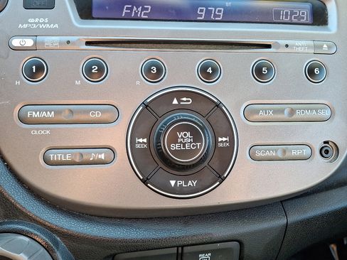 Used 2013 Honda Fit image 23