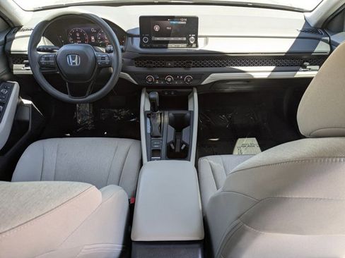 Used 2025 Honda Accord LX image 17