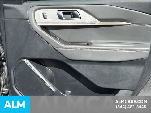 Used 2025 Ford Explorer Active image 16