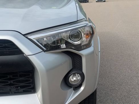 Used 2019 Toyota 4Runner SR5 Premium AWD/4WD image 13
