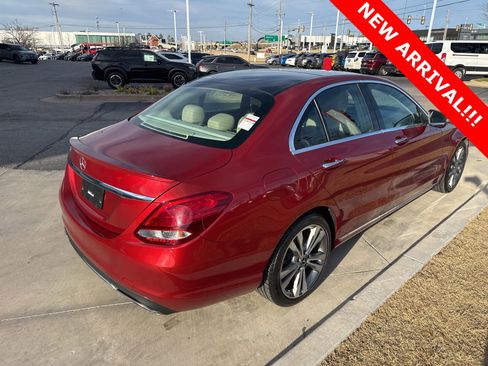 Used 2018 Mercedes-Benz C 300 Sedan image 4