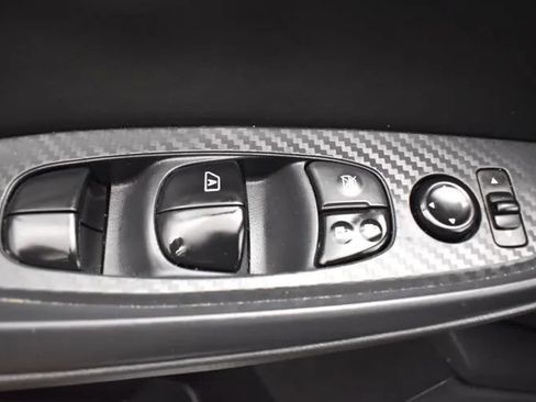 Used 2025 Nissan Sentra SV FWD image 20
