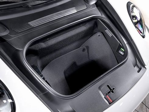 Used 2026 Porsche 911 Targa 4 GTS image 10