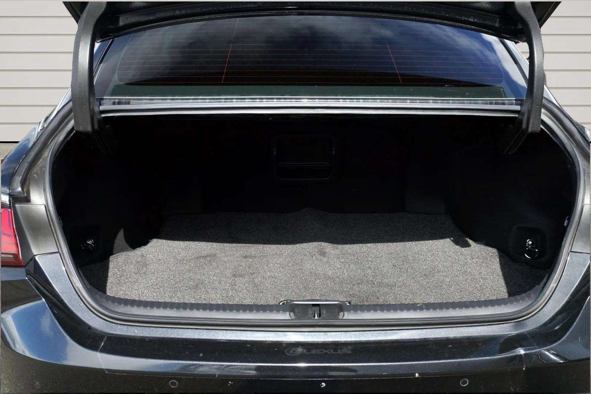 Used 2020 Lexus ES 350 w/ Premium Package FWD image 10