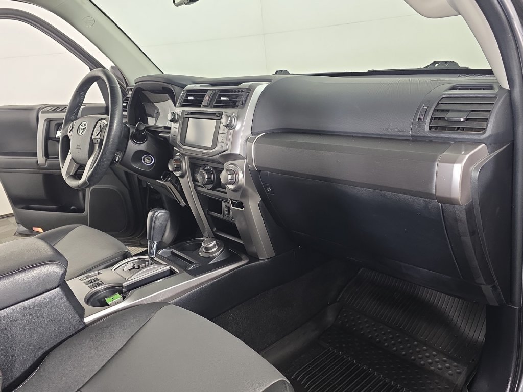 Used 2019 Toyota 4Runner SR5 Premium AWD/4WD image 31
