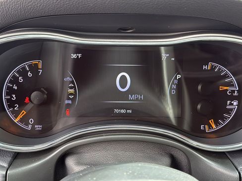 Used 2021 Jeep Grand Cherokee Limited image 17