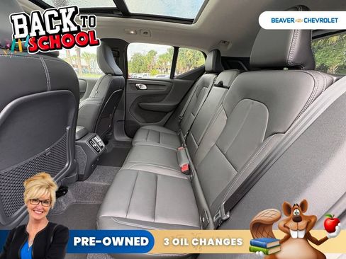 Used 2026 Volvo XC40 B4 Core FWD image 14