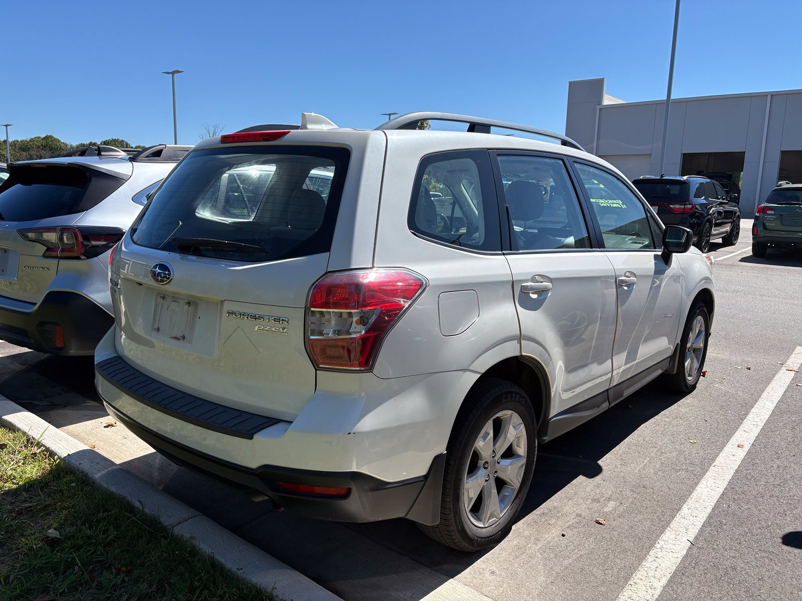 Used 2016 Subaru Forester 2.5i w/ Alloy Wheel Package AWD/4WD image 6