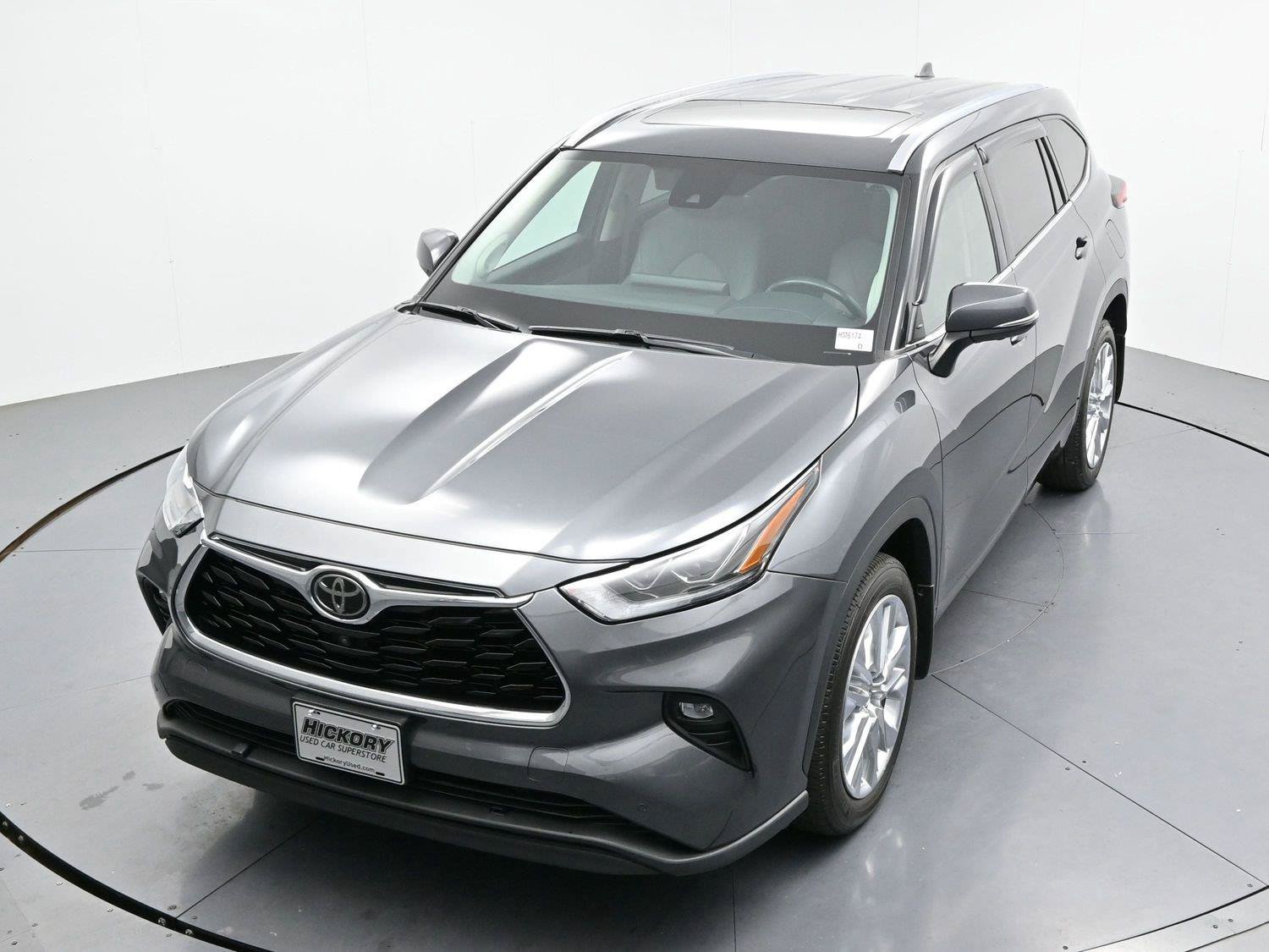 Used 2021 Toyota Highlander Limited AWD/4WD image 38