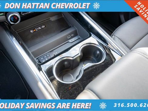 New 2025 Chevrolet Suburban Premier w/ Sun And Tow Package image 12