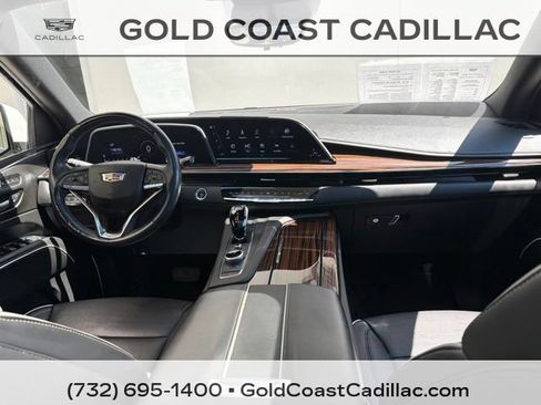 Used 2023 Cadillac Escalade Premium Luxury AWD/4WD image 11