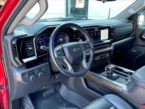 Used 2022 Chevrolet Silverado 1500 LT Trail Boss w/ Convenience Package II image 14