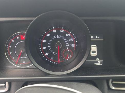 Used 2021 Hyundai Elantra SE FWD image 17