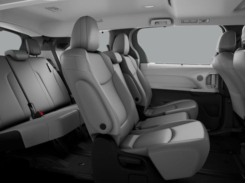 New 2026 Toyota Sienna XLE FWD image 7