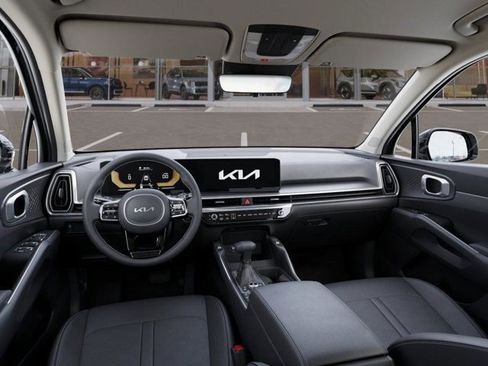 Used 2025 Kia Sorento S image 15