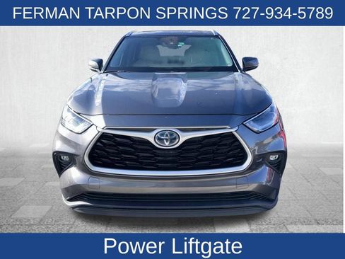 Used 2021 Toyota Highlander XLE image 12