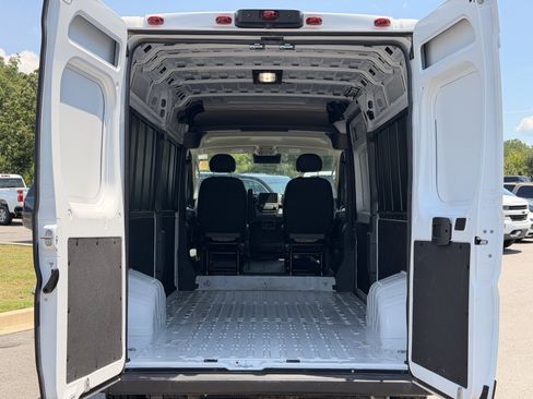 Used 2026 RAM ProMaster 2500 w/ Convenience Group FWD image 30