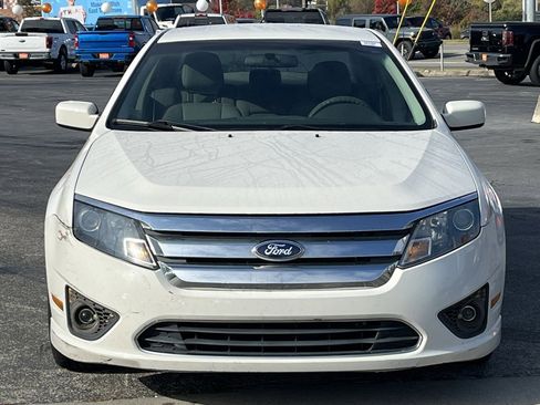 Used 2010 Ford Fusion SE image 2