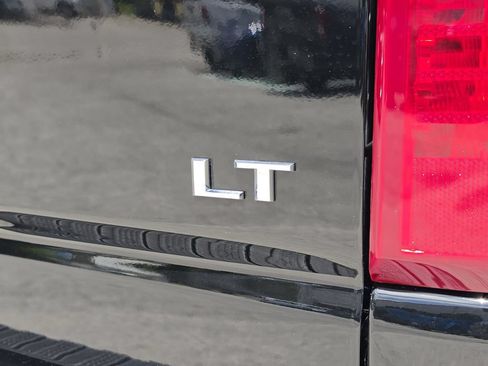 Used 2025 Chevrolet Silverado 2500 LT w/ Convenience Package AWD/4WD image 9