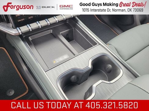 New 2026 GMC Acadia AT4 w/ Luxury Package AWD/4WD image 33