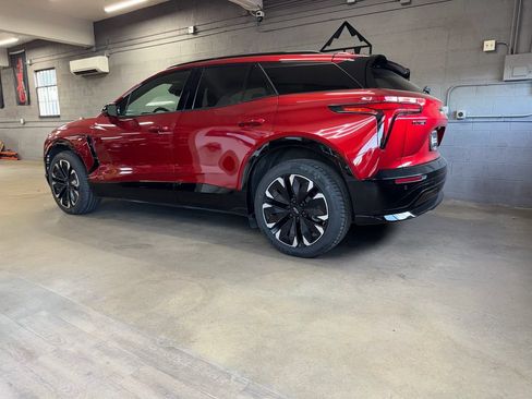 Used 2024 Chevrolet Blazer EV RS AWD/4WD image 2