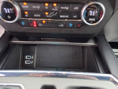 Used 2019 Ford Expedition XLT w/ Equipment Group 202A image 15