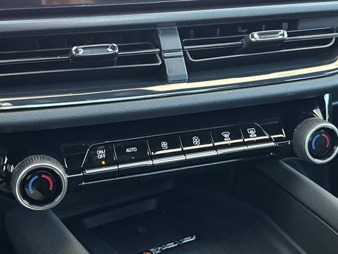 New 2025 Chevrolet Equinox EV RS w/ Active Safety Package 3 image 21