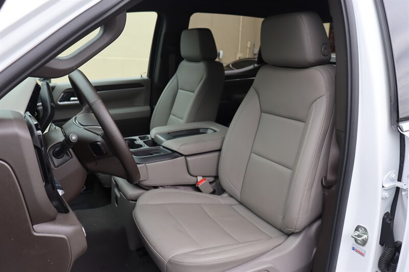 Used 2026 GMC Sierra 1500 SLT AWD/4WD image 19