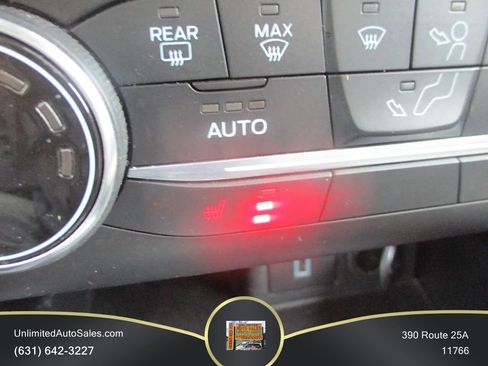 Used 2020 Ford Escape SE AWD/4WD image 9