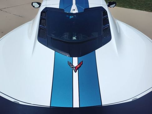 Used 2025 Chevrolet Corvette Z06 RWD image 9