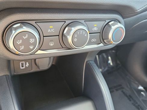 New 2025 Nissan Versa S w/ Trunk Package image 20