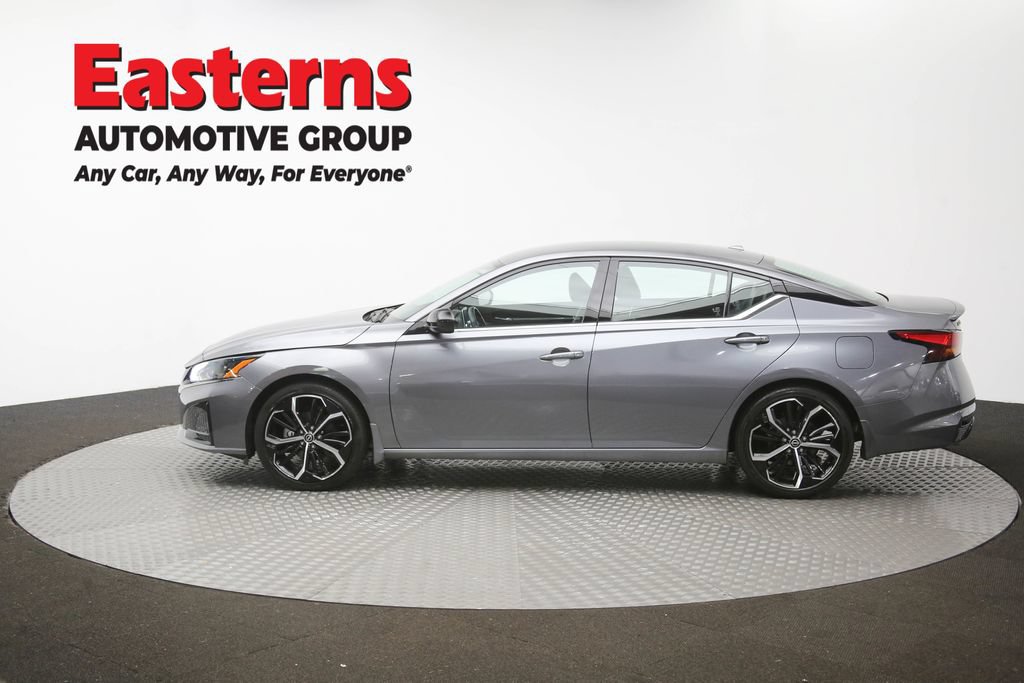 Used 2023 Nissan Altima 2.5 SR FWD image 61