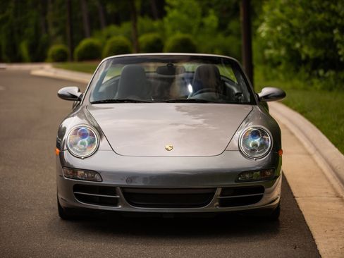Used 2006 Porsche 911 Carrera 4S AWD/4WD image 23