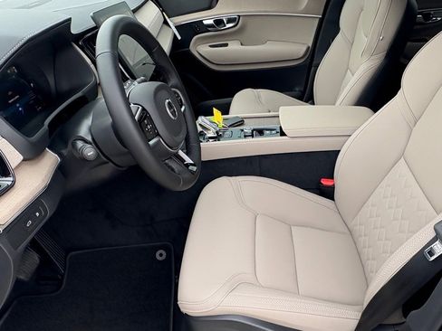 New 2026 Volvo XC90 T8 Plus image 19