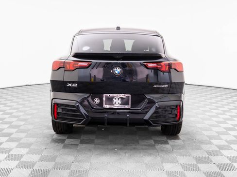 Certified 2025 BMW X2 xDrive28i w/ M Sport Package image 5