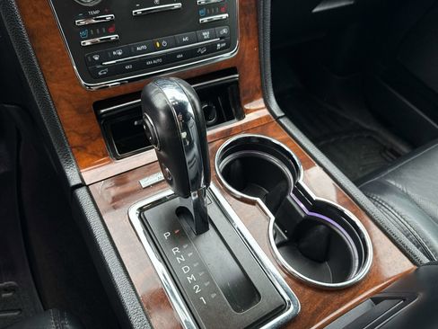 Used 2015 Lincoln Navigator 4WD image 22