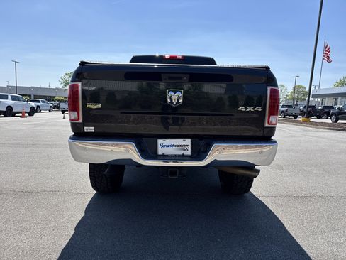 Used 2016 RAM 2500 Laramie w/ Convenience Group AWD/4WD image 9