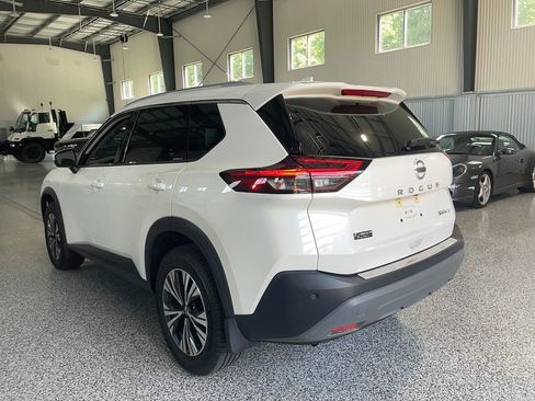 Used 2021 Nissan Rogue SV w/ Premium Package AWD/4WD image 17