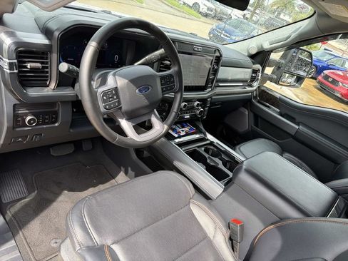 Used 2025 Ford F250 Lariat w/ Lariat Ultimate Package AWD/4WD image 20