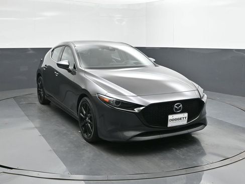 Used 2021 MAZDA MAZDA3 s image 22